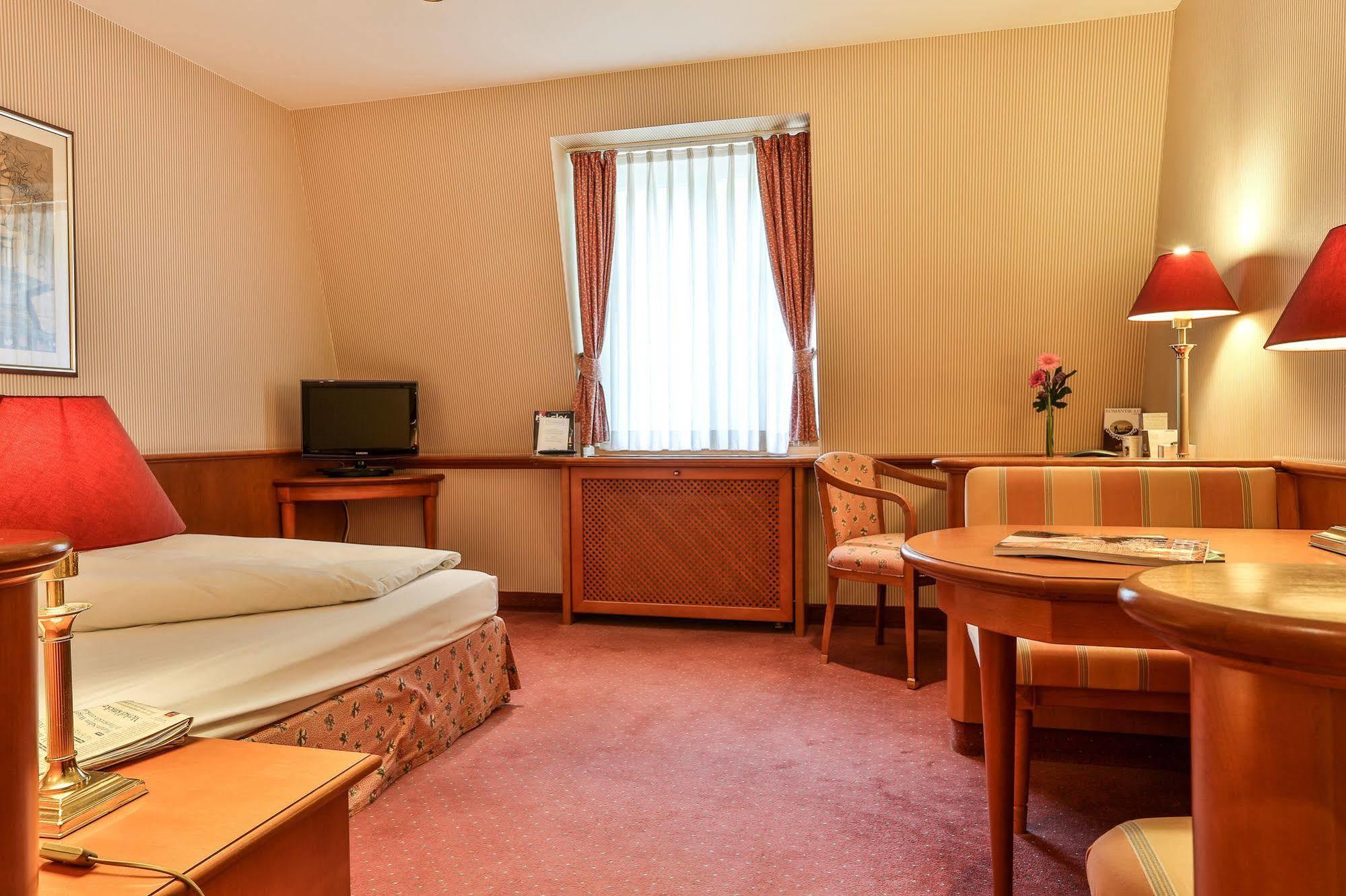 Waldhaus Reinbek Otel Dış mekan fotoğraf